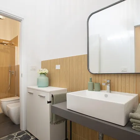 Giua' Apartment, Quiet Place Near The Center Apartman